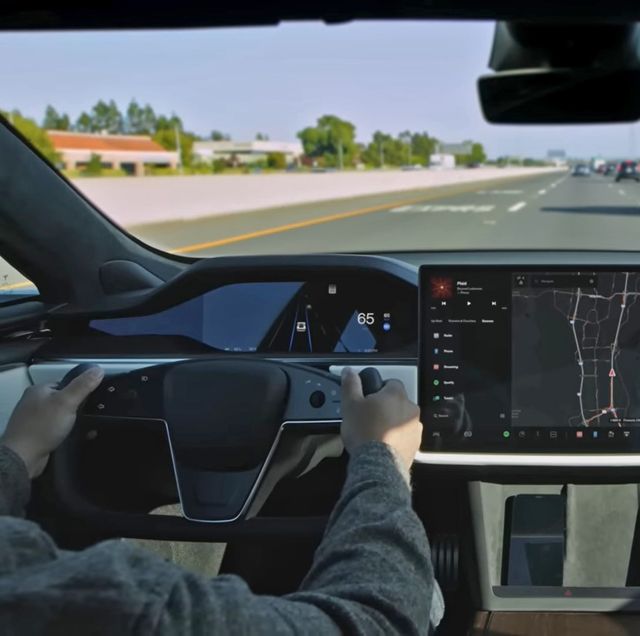 Предполага се, че Tesla специално оптимизира автопилота за Илон Мъск и влиятелни блогъри 